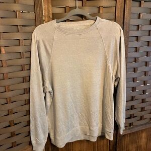 Gilly Hicks Women's Silver Crewneck Sweater